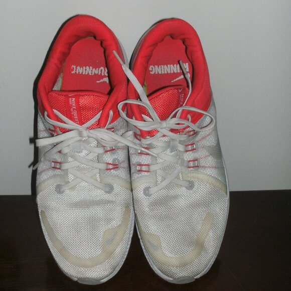 Nike Quest 4 DA1105-100 Red White Gray Men's Running Athletic Shoes size 10.5 - Picture 1 of 4